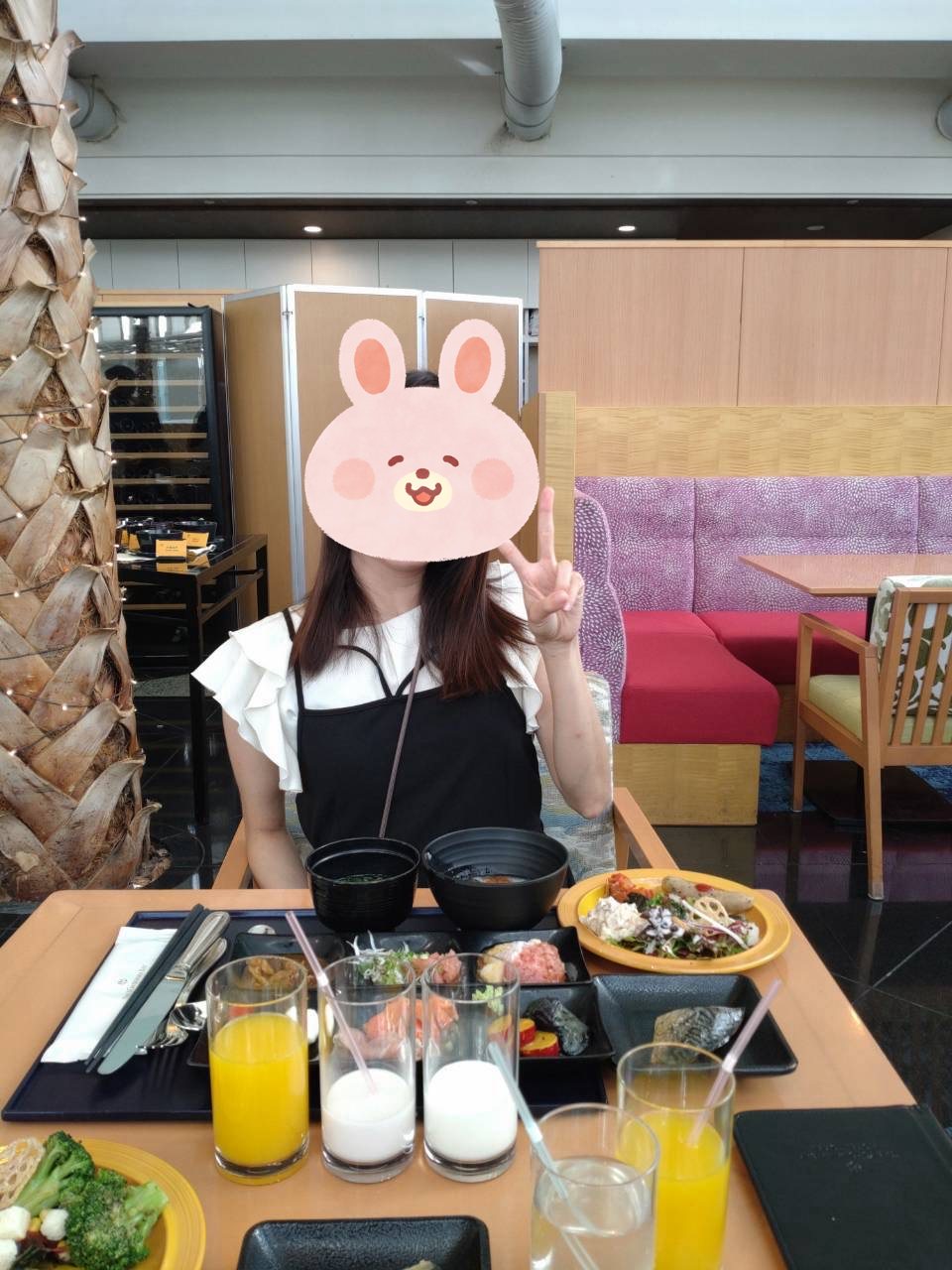 朝ごはんの席のはねしま