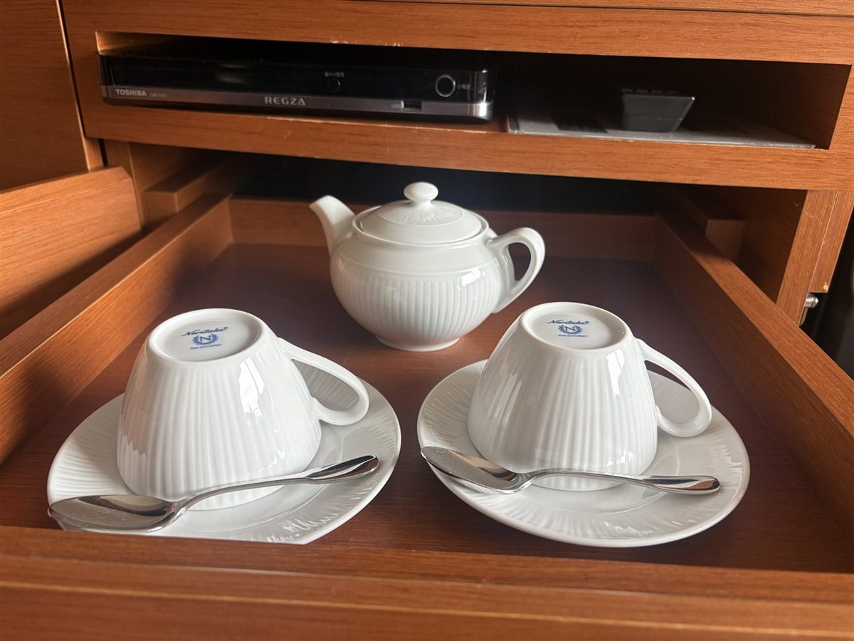 部屋のティーセット